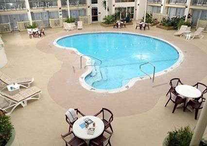 Clarion Hotel & Conference Center نورثهامبتون المظهر الخارجي الصورة