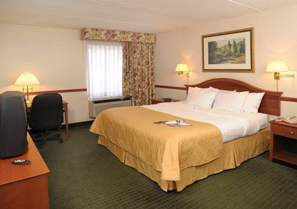 Clarion Hotel & Conference Center نورثهامبتون الغرفة الصورة