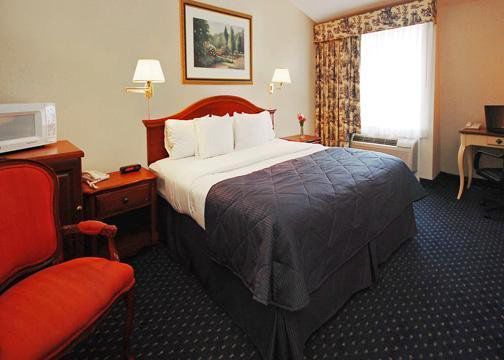 Clarion Hotel & Conference Center نورثهامبتون الغرفة الصورة